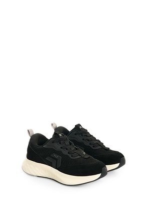 Tenis Spirited 3 1.0 En Textil Y Gamuza Para Mujer Fly Up Tenis Spirited 3 1.0 En Textil Y Gamuza Para Mujer Fly Up Negro 40 FLY UP