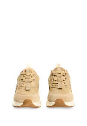Tenis Spirited Spectrum 2 2.0 Para Hombre Fly Up Tenis Spirited Spectrum 2 2.0 Para Hombre Fly Up Tabaco 38 FLY UP
