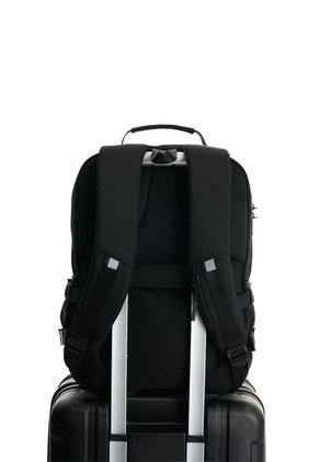 Morral Forte 2.0 En Lona Para Hombre Fly Up Morral Forte 2.0 En Lona Para Hombre Fly Up Negro FLY UP