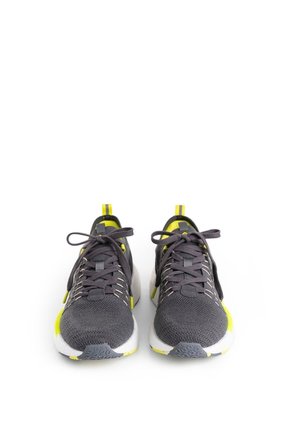 Tenis Flyknit 2.0 Para Hombre Fly Up Tenis Flyknit 2.0 Para Hombre Fly Up Gris 44 FLY UP