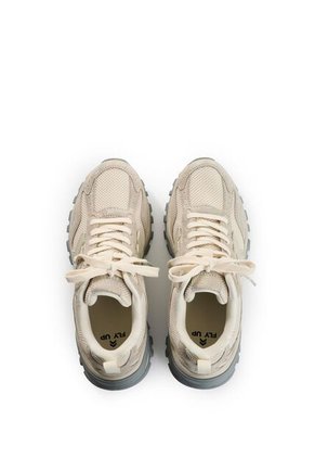 Tenis De Cuero Para Mujer Walker 2 Fly Up Tenis De Cuero Para Mujer Walker 2 Fly Up Plata 39 FLY UP