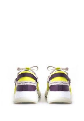 Tenis Waves Para Mujer Fly Up Tenis Waves Para Mujer Fly Up Crema 35 FLY UP