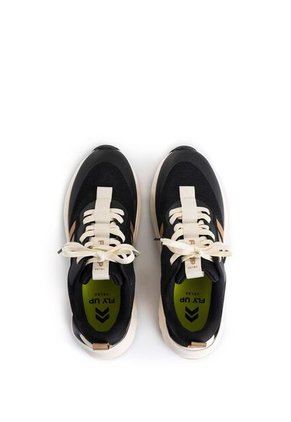 Tenis Fly Up Spirited En Textil Y Cuero Para Mujer Silueta Liviana Tenis Fly Up Spirited En Textil Y Cuero Para Mujer Silueta Liviana Negro 36 FLYUP