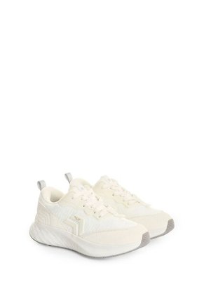 Tenis Spirited 3 1.0 En Textil Y Gamuza Para Mujer Fly Up Tenis Spirited 3 1.0 En Textil Y Gamuza Para Mujer Fly Up Blanco 34 FLY UP