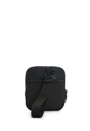 Monedero Para Mujer Quick 2 Fly Up Monedero Para Mujer Quick 2 Fly Up Negro FLY UP
