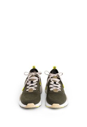 Tenis Flyknit 2.0 Para Hombre Fly Up Tenis Flyknit 2.0 Para Hombre Fly Up Verde 43 FLY UP