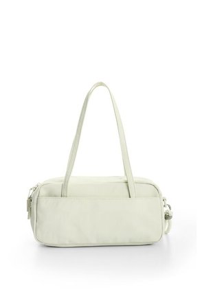 Baguette Horizcon En Lona Para Mujer Fly Up Baguette Horizcon En Lona Para Mujer Fly Up Crema FLY UP