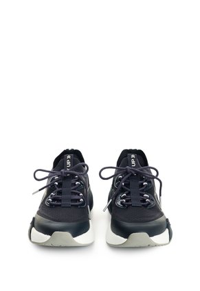 Tenis Freedom 3 2.0 Para Hombre Fly Up Tenis Freedom 3 2.0 Para Hombre Fly Up Azul Oscuro 43 FLY UP
