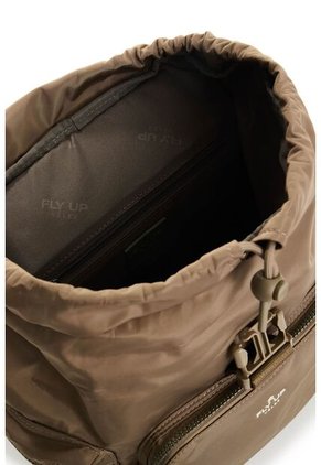 Morral Clásico Para Mujer Move Fly Up Morral Clásico Para Mujer Move Fly Up Kaky FLYUP