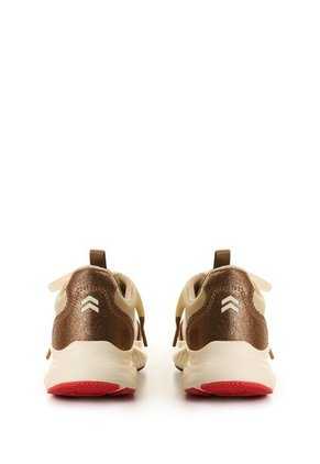 Tenis De Cuero Y Malla Para Mujer Fibermesh Fly Up Tenis De Cuero Y Malla Para Mujer Fibermesh Fly Up Bronce 40 FLY UP