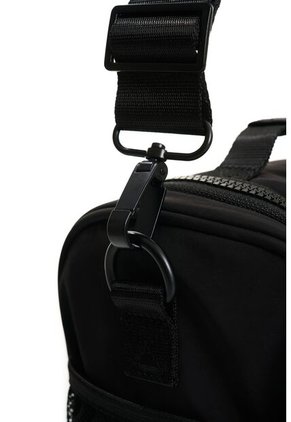 Lonchera Forum 2 Para Hombre Fly Up Lonchera Forum 2 Para Hombre Fly Up Negro FLYUP