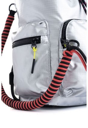 Morral Fly Up Move Para Mujer Detalle Contraste Morral Fly Up Move Para Mujer Detalle Contraste Plata FLYUP