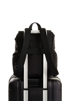Morral Clásico Para Mujer Move Fly Up Morral Clásico Para Mujer Move Fly Up Negro FLY UP