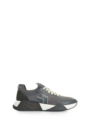 Tenis En Tejido Transpirable Y Cuero Para Mujer New Freedom 2 2.0 Tenis En Tejido Transpirable Y Cuero Para Mujer New Freedom 2 2.0 Gris 43 FLY UP