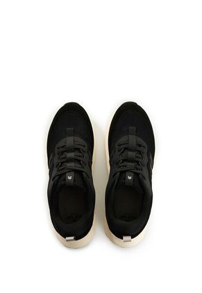 Tenis Spirited 2 Para Hombre Fly Up Tenis Spirited 2 Para Hombre Fly Up Negro 38 FLY UP