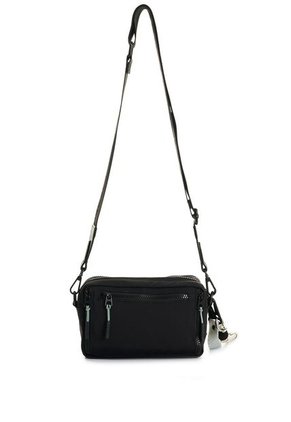 Riñonera Dynamik Para Mujer Fly Up Riñonera Dynamik Para Mujer Fly Up Negro FLYUP