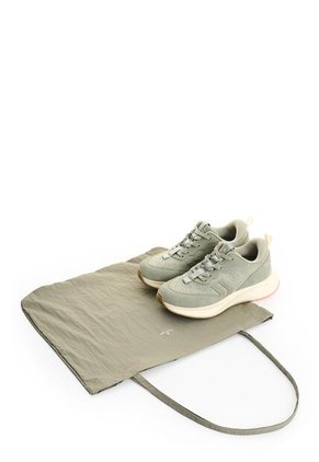 Tenis Spirited Spectrum 2.0 Para Hombre Fly Up Tenis Spirited Spectrum 2.0 Para Hombre Fly Up Agua Marina 43 FLY UP