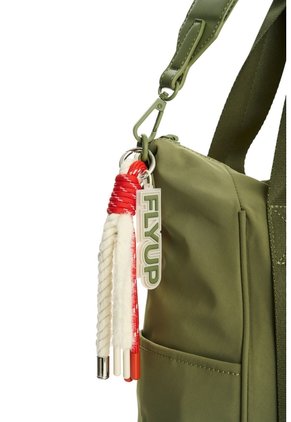 Shopping Sprint En Lona Para Mujer Fly Up Shopping Sprint En Lona Para Mujer Fly Up Verde FLY UP