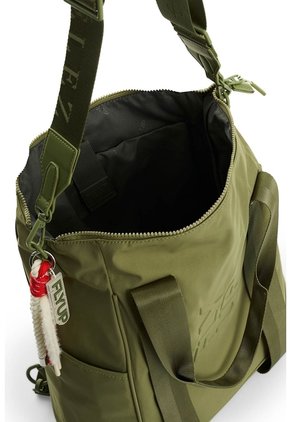Shopping Sprint En Lona Para Mujer Fly Up Shopping Sprint En Lona Para Mujer Fly Up Verde FLY UP