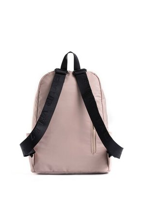 Morral Star Para Mujer Fly Up Morral Star Para Mujer Fly Up Crema FLY UP
