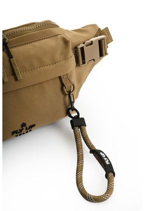 Riñonera En Lona Stripes Para Hombre Fly Up Riñonera En Lona Stripes Para Hombre Fly Up Verde Oliva FLY UP