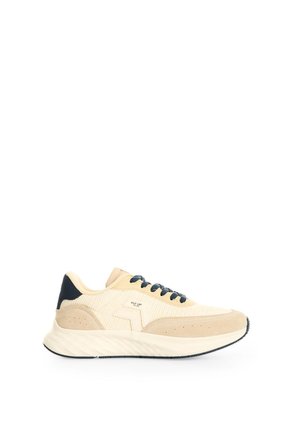 Tenis En Lona Y Carnaza Para Hombre Spirited Craft 2.0 Tenis En Lona Y Carnaza Para Hombre Spirited Craft 2.0 Crema 43 FLY UP