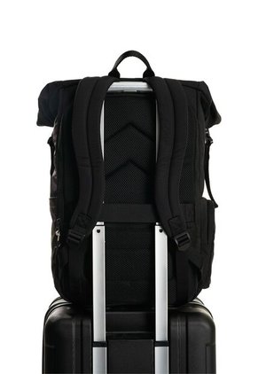 Morral De Viaje Para Hombre Rollet 2 Fly Up Morral De Viaje Para Hombre Rollet 2 Fly Up Negro FLYUP