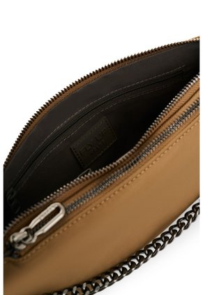 Manos Libres En Lona Para Mujer Folded Flap Voltage Manos Libres En Lona Para Mujer Folded Flap Voltage Tabaco FLY UP