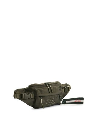 Riñonera Stripes 2.0 Para Hombre Fly Up Riñonera Stripes 2.0 Para Hombre Fly Up Verde Oliva FLY UP