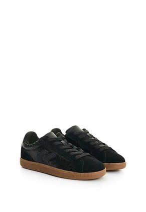 Tenis Sparkle De Cuero Para Mujer Fly Up Tenis Sparkle De Cuero Para Mujer Fly Up Negro 41 FLY UP