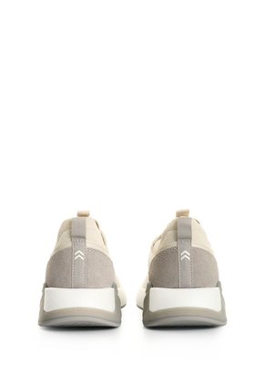 Tenis En Tejido Transpirable Y Cuero Para Mujer New Freedom 2 2.0 Tenis En Tejido Transpirable Y Cuero Para Mujer New Freedom 2 2.0 Crema 43 FLY UP