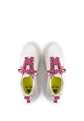 Tenis Fly Up Life De Cuero Para Mujer Detalles Contraste Tenis Fly Up Life De Cuero Para Mujer Detalles Contraste Rosado 35 FLY UP