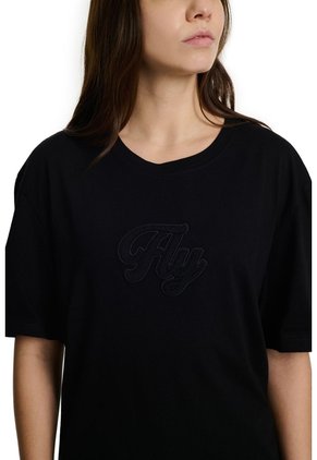 Camiseta Regular Voyage Unisex Semi Ajustada Camiseta Regular Voyage Unisex Semi Ajustada Negro XL FLY UP