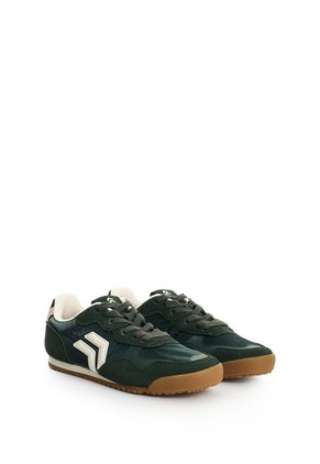Tenis En Lona Y Gamuza Para Mujer Prime 1.0 Tenis En Lona Y Gamuza Para Mujer Prime 1.0 Verde 36 FLY UP