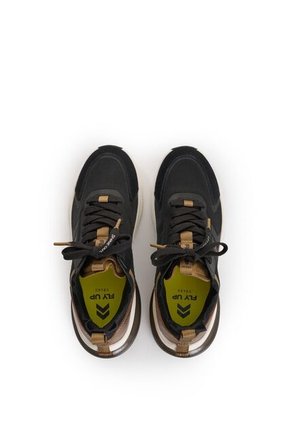 Tenis Vitality Para Mujer Fly Up Tenis Vitality Para Mujer Fly Up Negro 39 FLYUP