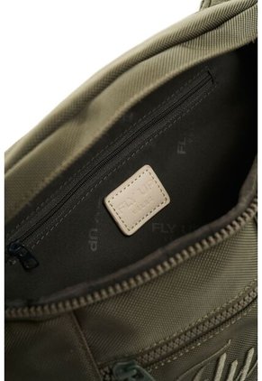 Riñonera Retro Encore 2.0 Para Hombre Fly Up Riñonera Retro Encore 2.0 Para Hombre Fly Up Verde Oliva FLY UP
