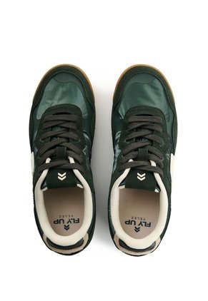 Tenis En Lona Y Gamuza Para Mujer Prime 1.0 Tenis En Lona Y Gamuza Para Mujer Prime 1.0 Verde 34 FLY UP
