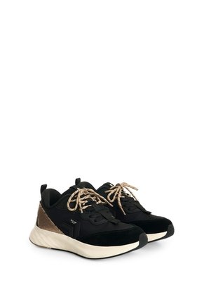 Tenis En Lona Y Cuero Carnaza Para Mujer Spirited Sequin 1.0 Tenis En Lona Y Cuero Carnaza Para Mujer Spirited Sequin 1.0 Negro 38 FLY UP