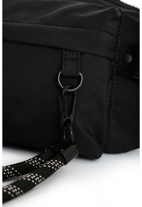 Riñonera Stripes 2.0 Para Hombre Fly Up Riñonera Stripes 2.0 Para Hombre Fly Up Negro FLY UP