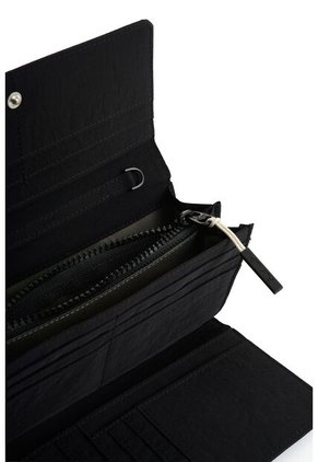 Porta Chequera Switch 1.0 Para Mujer Fly Up Porta Chequera Switch 1.0 Para Mujer Fly Up Negro FLY UP