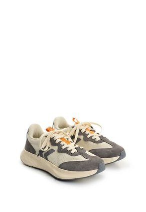 Tenis Fibermesh 2.0 De Cuero Y Malla Para Hombre Fly Up Tenis Fibermesh 2.0 De Cuero Y Malla Para Hombre Fly Up Gris 41 FLYUP