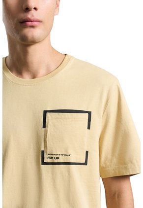 Camiseta Fit Regular Bruma Unisex Fly Up Camiseta Fit Regular Bruma Unisex Fly Up Arena M FLY UP