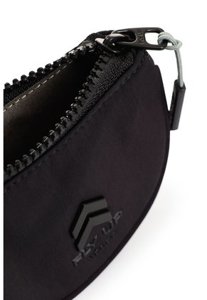 Monedero Motion Para Mujer Fly Up Monedero Motion Para Mujer Fly Up Negro FLY UP