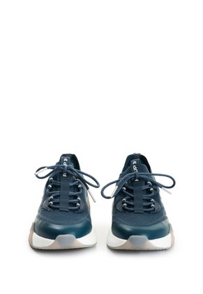 Tenis Freedom 2.0 Tejidos Para Hombre Fly Up Tenis Freedom 2.0 Tejidos Para Hombre Fly Up Azul 38 FLY UP