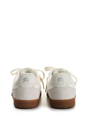 Tenis Sparkle De Cuero Para Mujer Fly Up Tenis Sparkle De Cuero Para Mujer Fly Up Crema 35 FLYUP