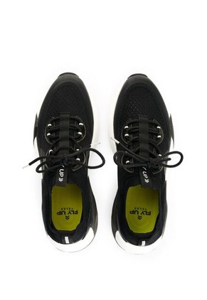 Tenis Freedom 3 2.0 Para Hombre Fly Up Tenis Freedom 3 2.0 Para Hombre Fly Up Negro 44 FLY UP