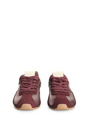 Tenis En Lona Y Carnaza Para Mujer Classic 1.0 Tenis En Lona Y Carnaza Para Mujer Classic 1.0 Vinotinto 36 FLY UP