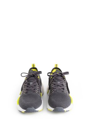 Tenis Flyknit 2.0 Para Hombre Fly Up Tenis Flyknit 2.0 Para Hombre Fly Up Gris 46 FLYUP