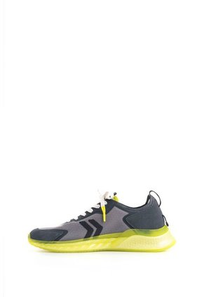 Tenis Fly Up Life 2.0 De Cuero Gamuzado Para Hombre Silueta Deportiva Tenis Fly Up Life 2.0 De Cuero Gamuzado Para Hombre Silueta Deportiva Gris 38 FLY UP
