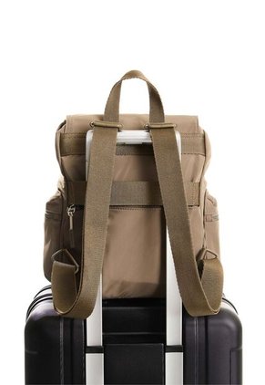 Morral Clásico Para Mujer Move Fly Up Morral Clásico Para Mujer Move Fly Up Kaky FLYUP